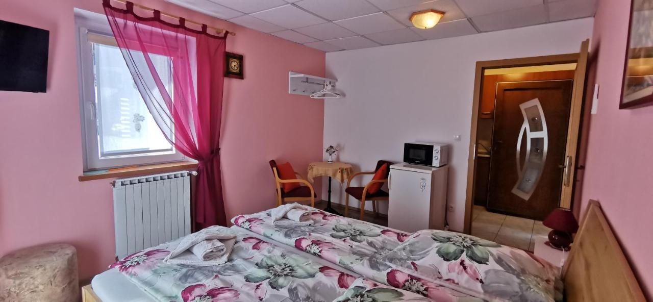 Country House Fon Кобарід Екстер'єр фото