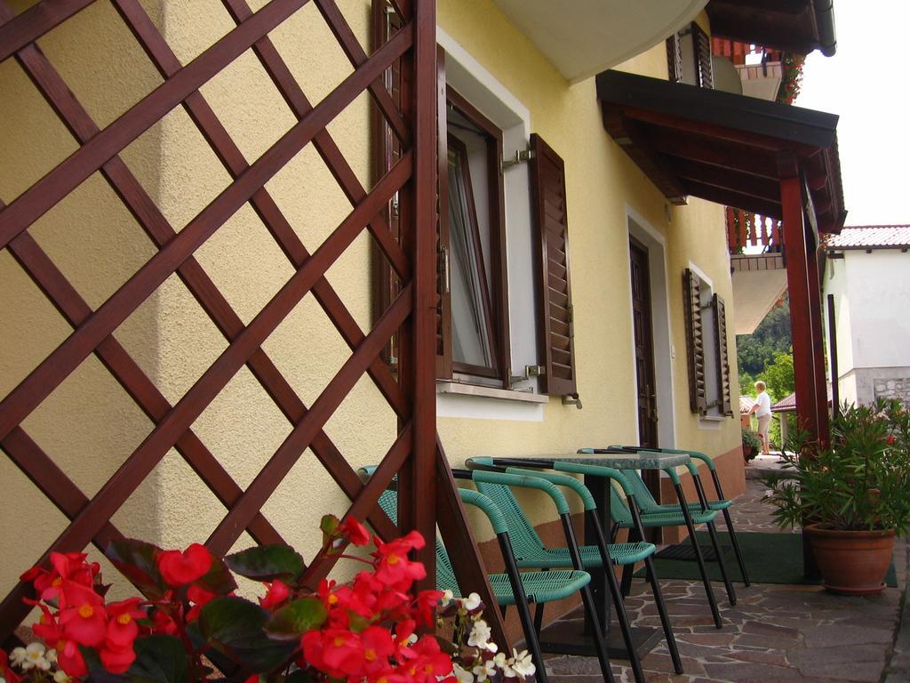 Country House Fon Кобарід Екстер'єр фото